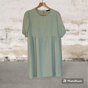 21 Saints sage colored short sleeved dress. Women’s size XL